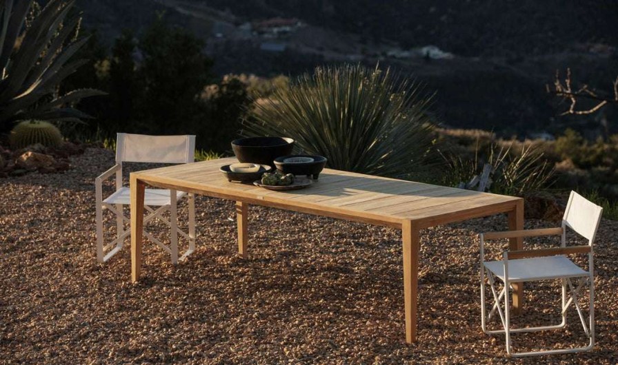 Modern Outdoor * | Harbour Outdoor Pier Teak Dining Table Tapered Leg