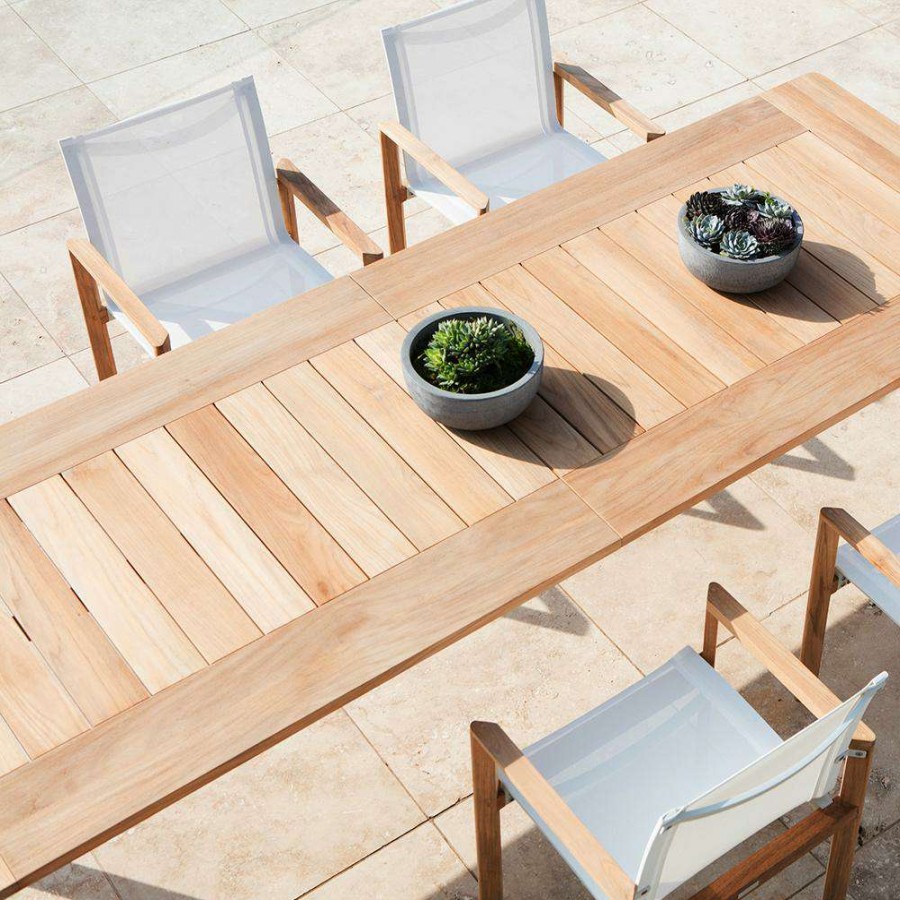 Modern Outdoor * | Harbour Outdoor Byron Extendable Dining Table