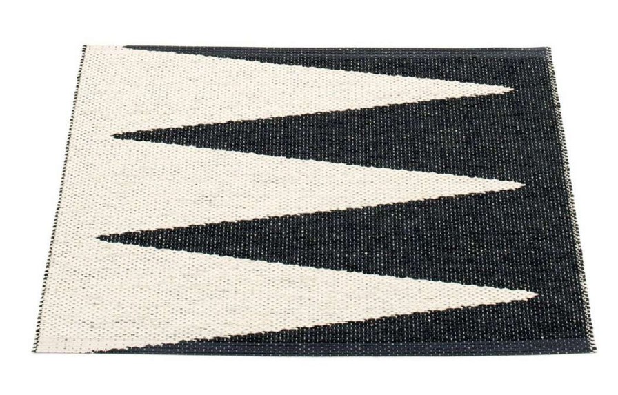 Modern Outdoor * | Pappelina Vivi Black & Vanilla Runner Rug