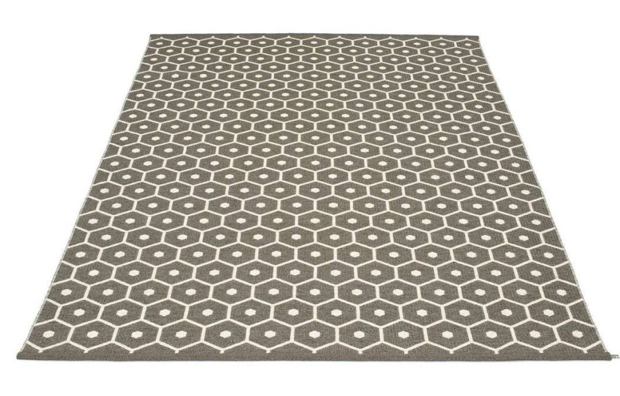 Modern Outdoor * | Pappelina Honey Charcoal & Vanilla Rug Rugs